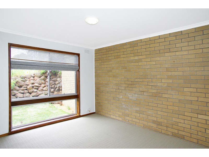 2/42 Helena Street, Highton VIC 3216