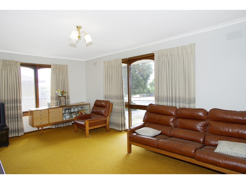 39 Gloucester Street, Grovedale VIC 3216