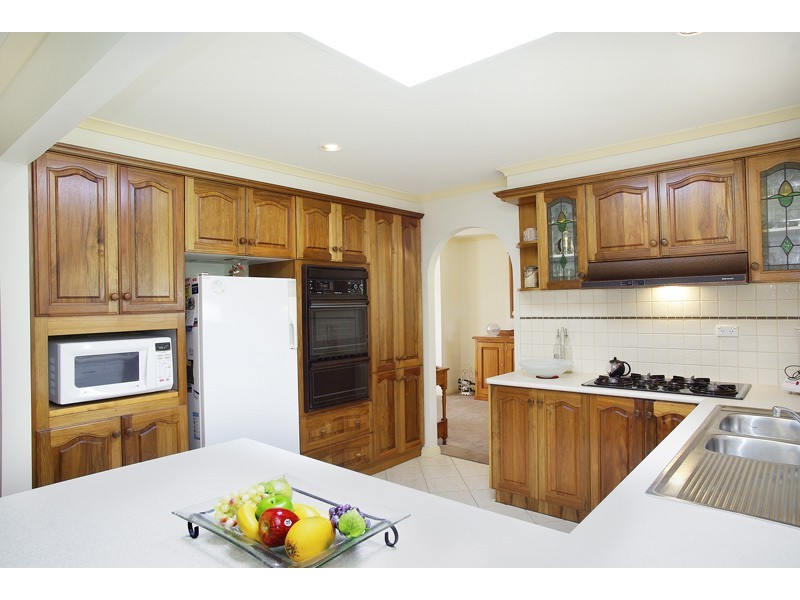 2 Euroka Court, Grovedale VIC 3216