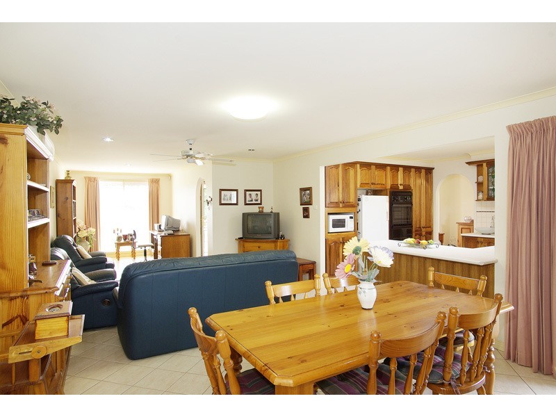 2 Euroka Court, Grovedale VIC 3216