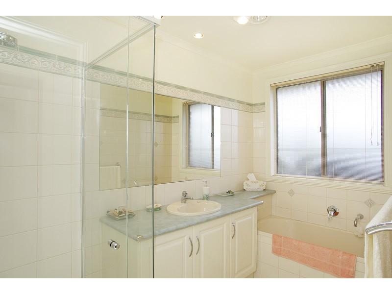 2 Euroka Court, Grovedale VIC 3216