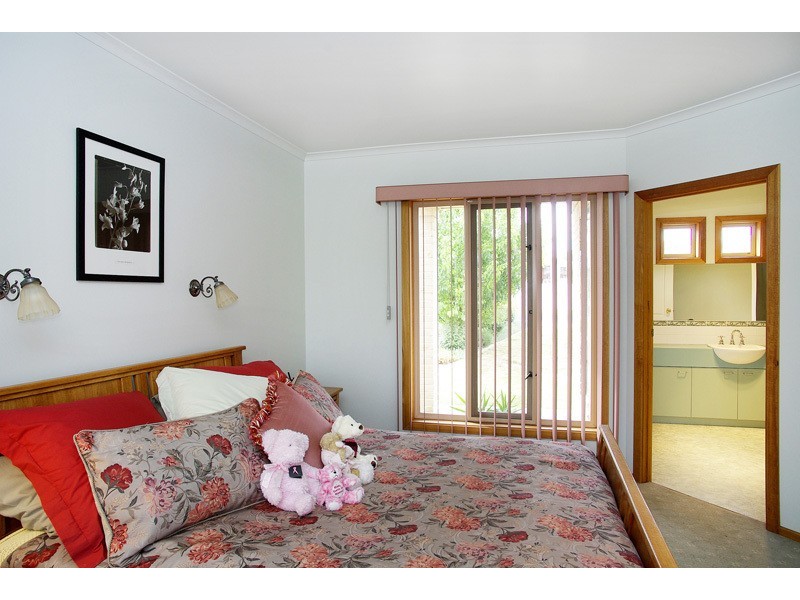 62 Meadowvale Drive, Grovedale VIC 3216