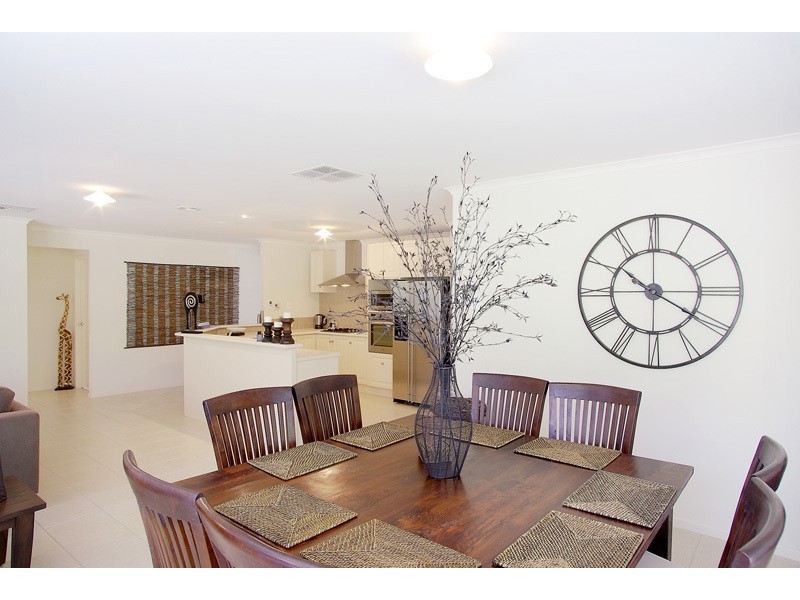 9 Rice Court, Highton VIC 3216