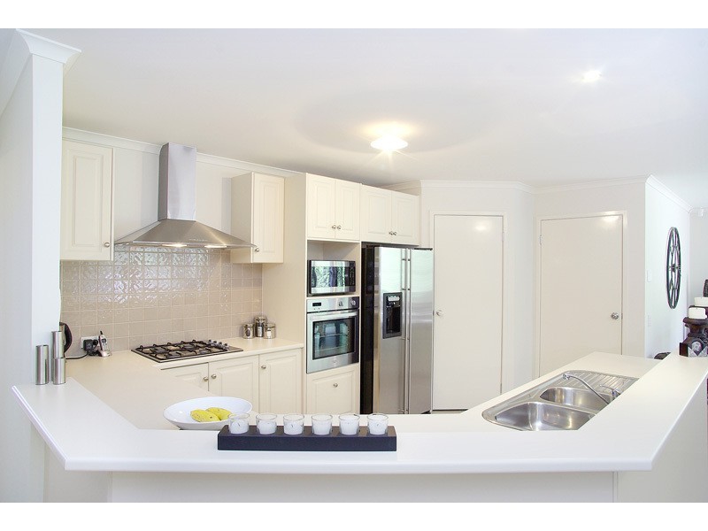 9 Rice Court, Highton VIC 3216