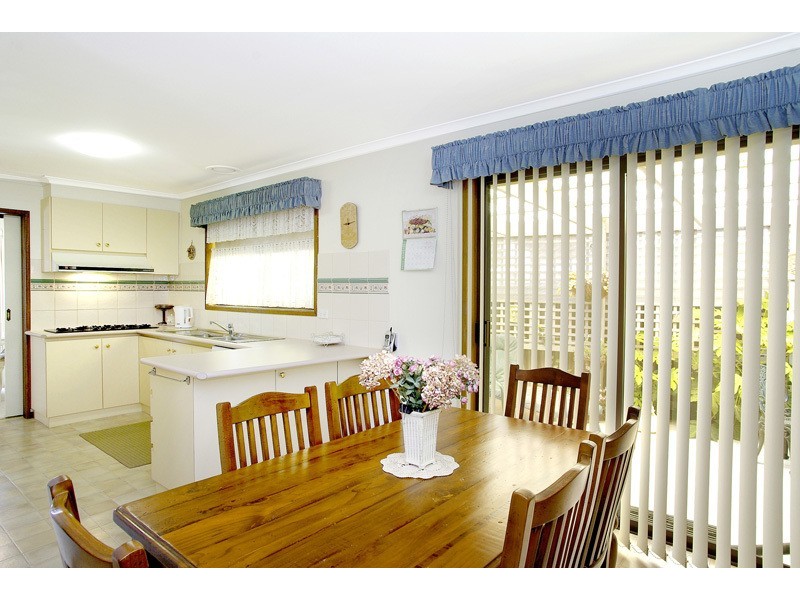 14 Tanunda Grove, Belmont VIC 3216