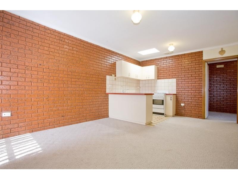 4/117 Solar Drive, Whittington VIC 3219