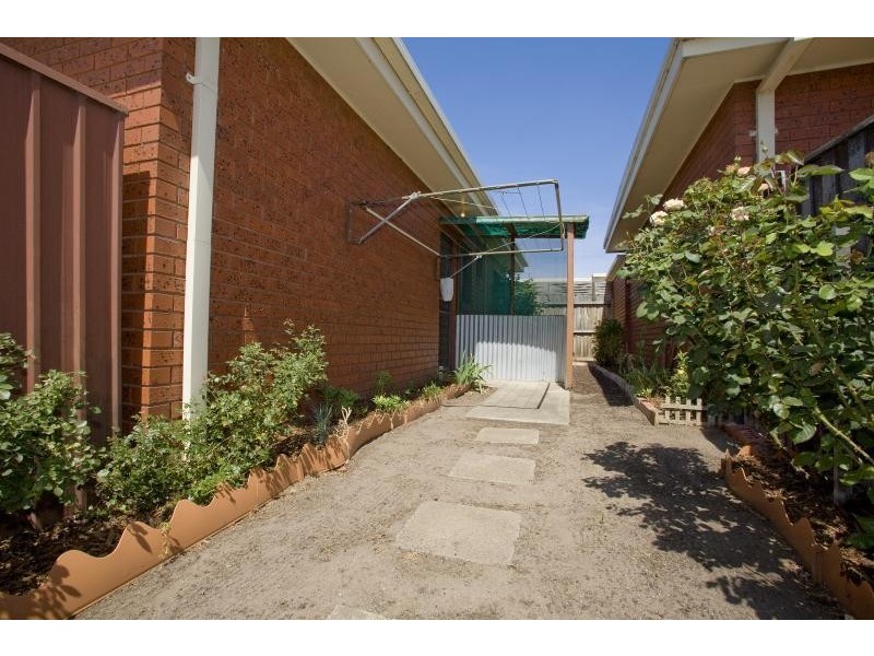 4/117 Solar Drive, Whittington VIC 3219