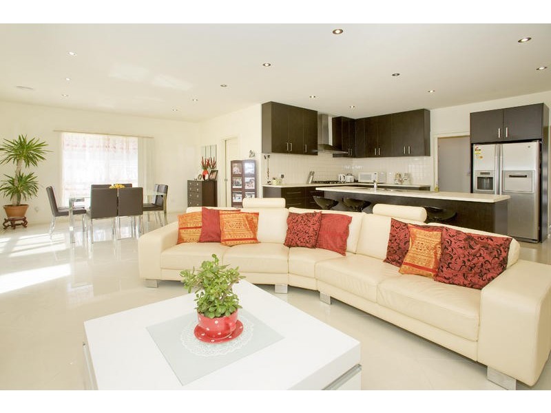 14 Edna Way, Grovedale VIC 3216