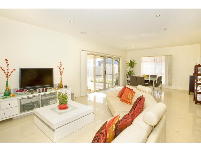 14 Edna Way, Grovedale VIC 3216