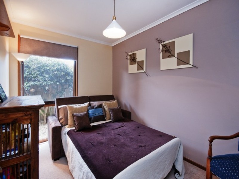 8 Mulholland Crescent, Grovedale VIC 3216