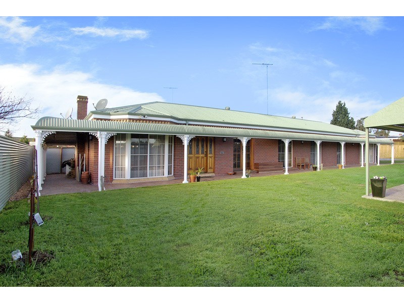 2 Dennys Court, Grovedale VIC 3216