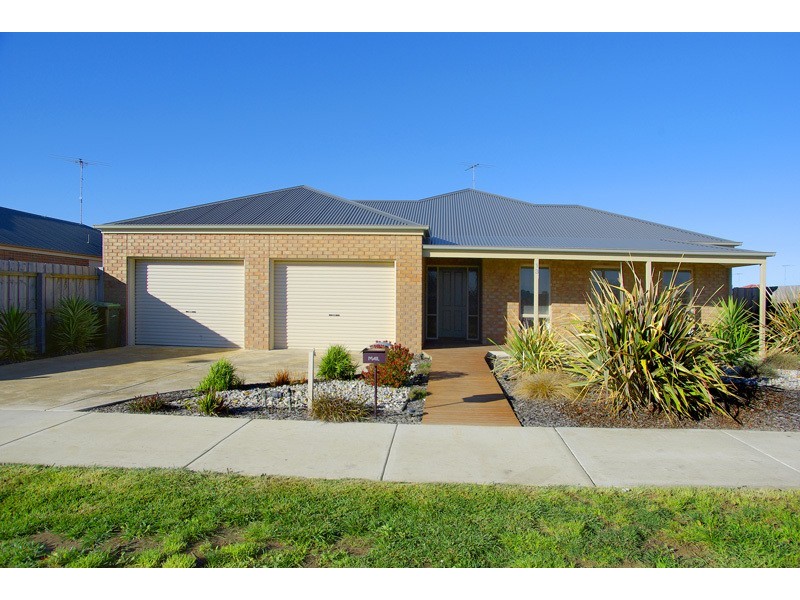 13 Michael Court, Grovedale VIC 3216