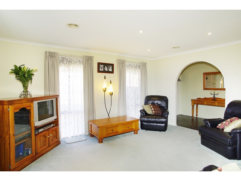 41 Birkenhead Drive, Grovedale VIC 3216