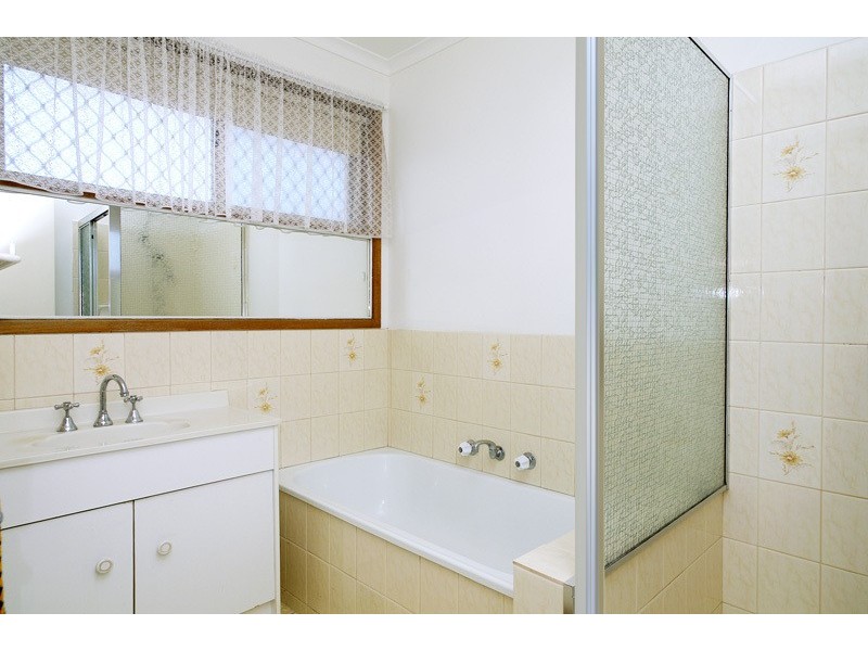 1/25 Regent Street, Whittington VIC 3219