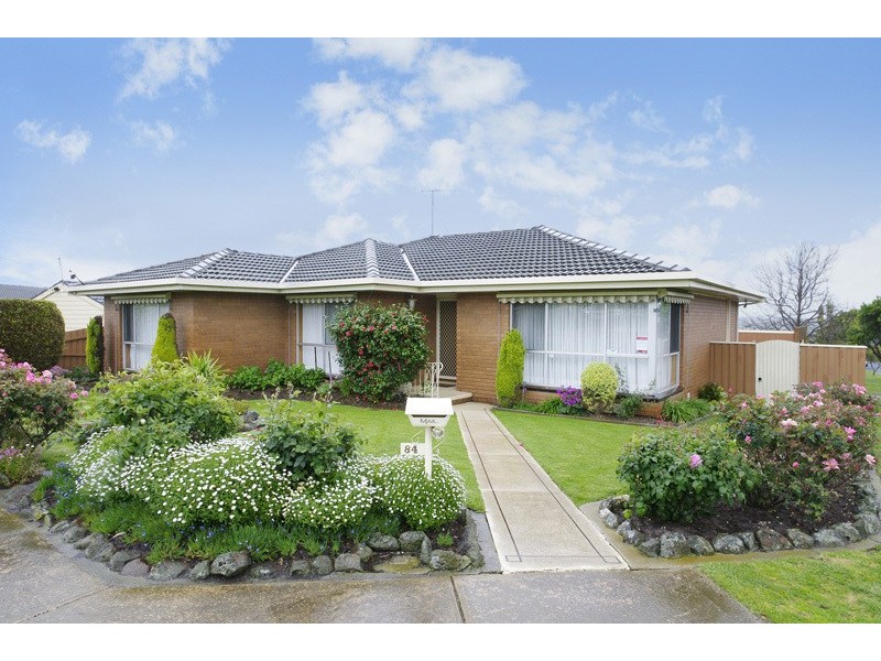 84 Heyers Road, Grovedale VIC 3216