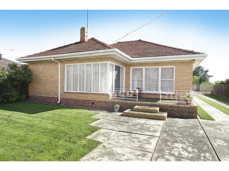 56 Oxford Street, Whittington VIC 3219