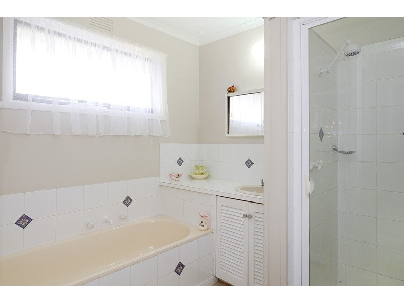 23 Gloucester Street, Grovedale VIC 3216