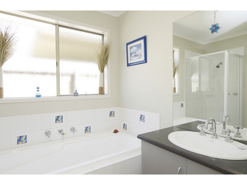 23 Michael Court, Grovedale VIC 3216