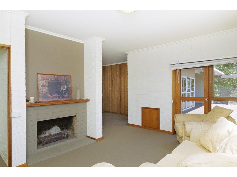 74 South Valley Road, Highton VIC 3216