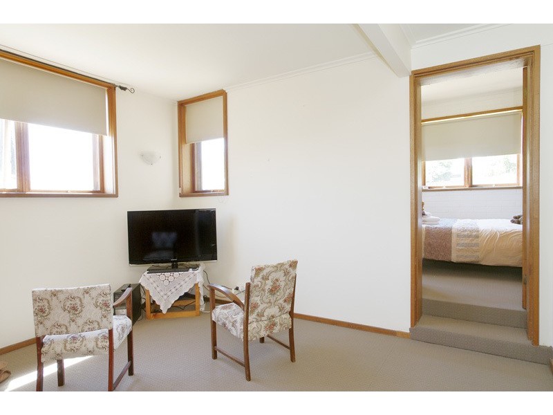 74 South Valley Road, Highton VIC 3216