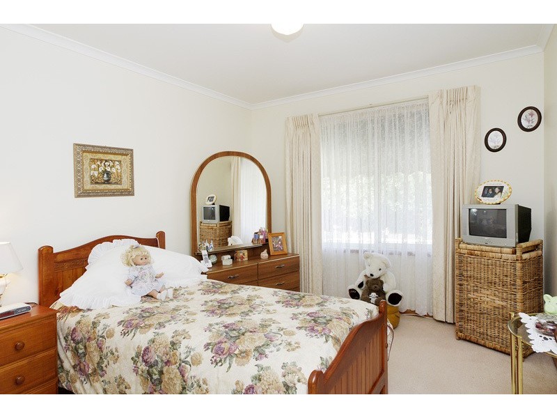33 Waratah Street, Grovedale VIC 3216