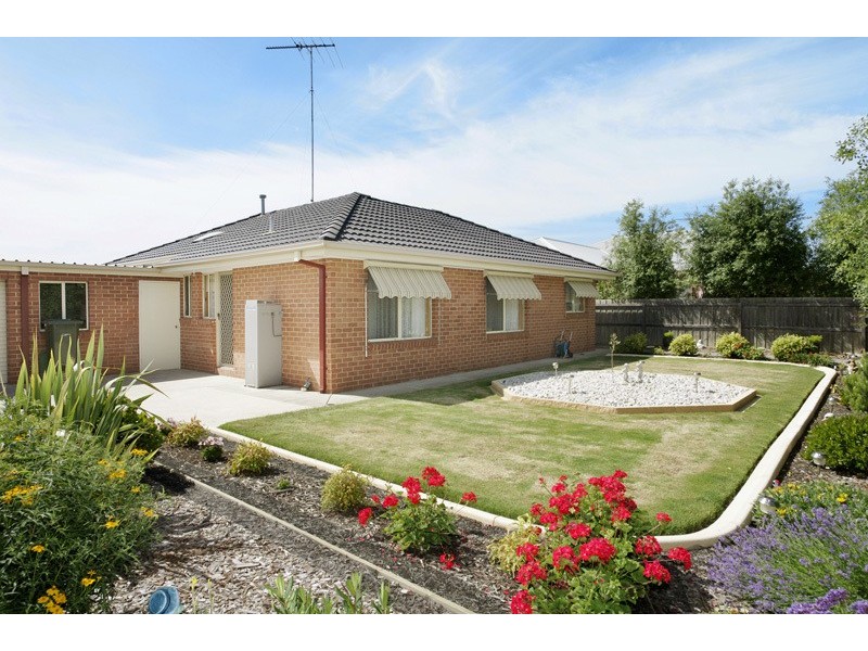 33 Waratah Street, Grovedale VIC 3216