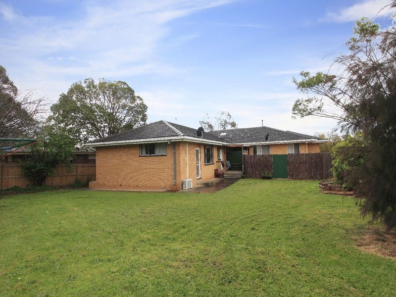 18 & 18A South Valley Road, Highton VIC 3216