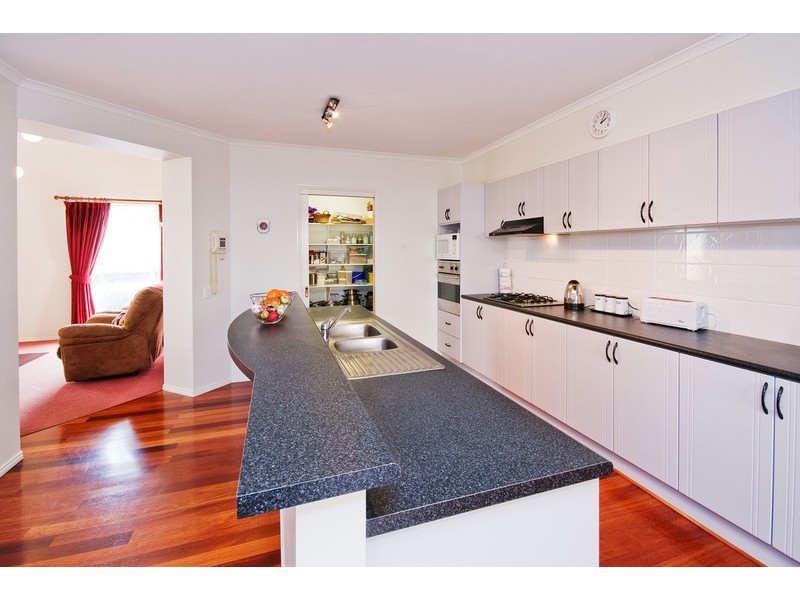 360 Highmont Drive, Belmont VIC 3216