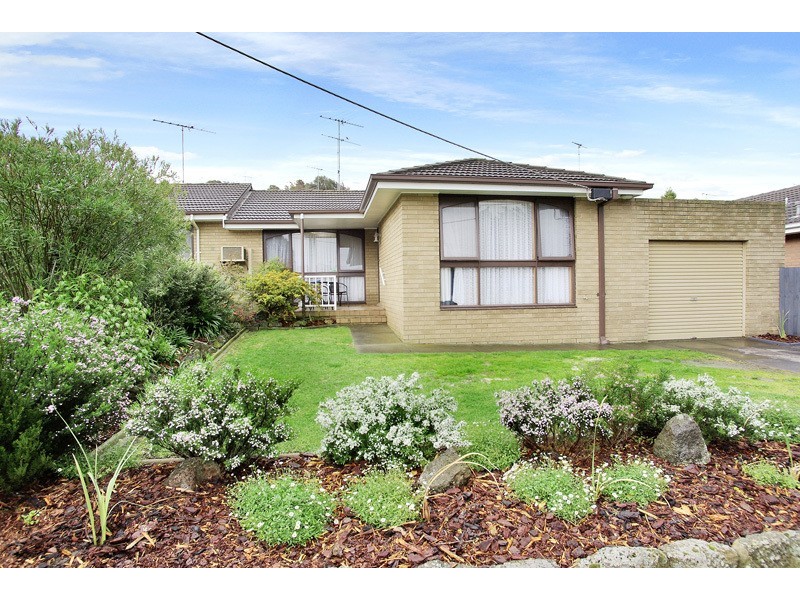 2/74 – 76 Barrabool Road, Highton VIC 3216