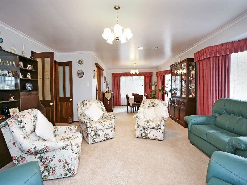 24 Tettenhall Rise, Belmont VIC 3216
