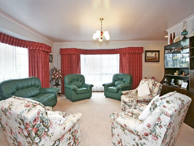 24 Tettenhall Rise, Belmont VIC 3216