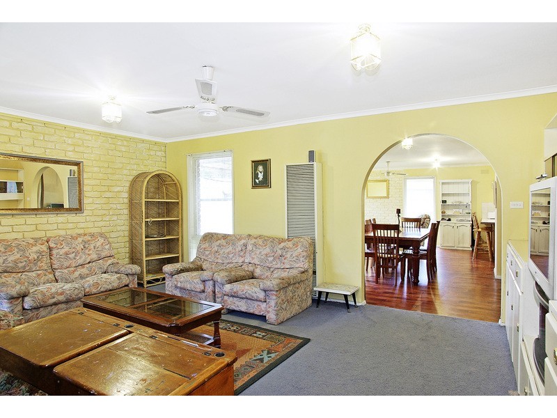 25 Fryers Road, Highton VIC 3216