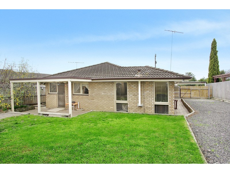 25 Fryers Road, Highton VIC 3216