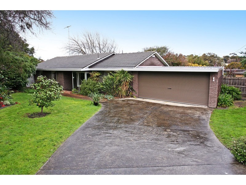 1 Harrison Court, Highton VIC 3216