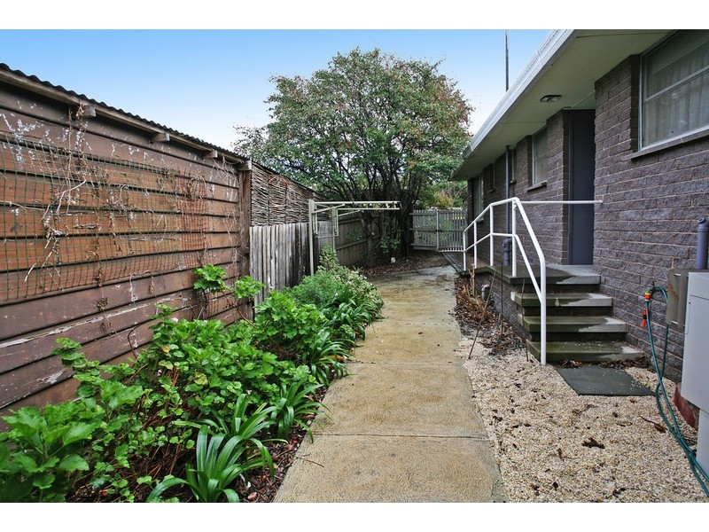 1 Harrison Court, Highton VIC 3216