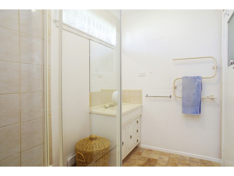 6 Solomon Court, Breakwater VIC 3219