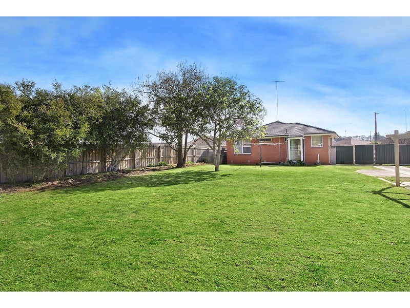 6 Solomon Court, Breakwater VIC 3219