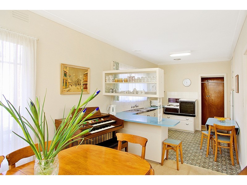 1 Cobden Street, Highton VIC 3216