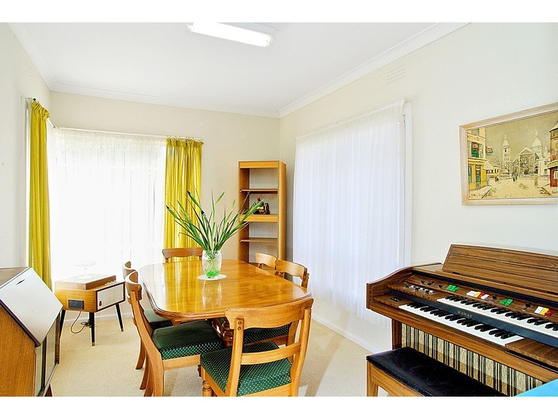 1 Cobden Street, Highton VIC 3216