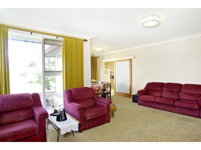 16 Elliott Avenue, Highton VIC 3216