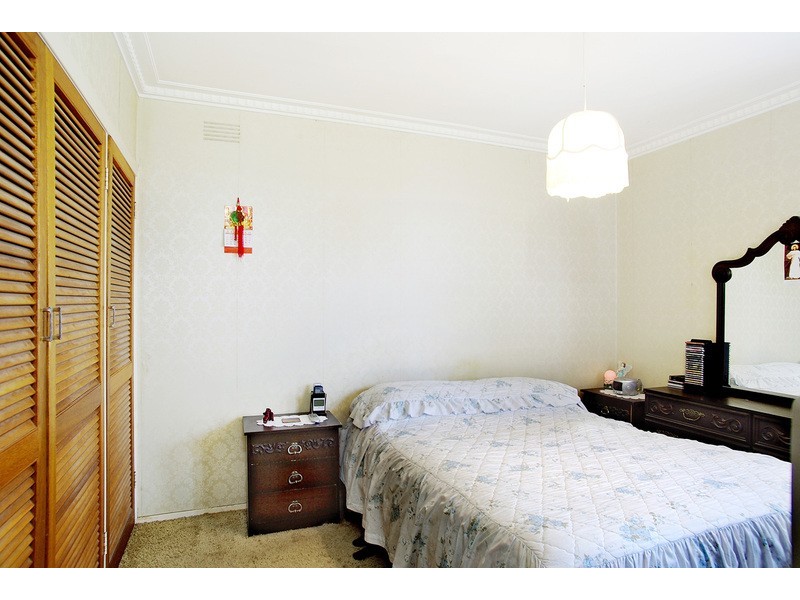 16 Elliott Avenue, Highton VIC 3216