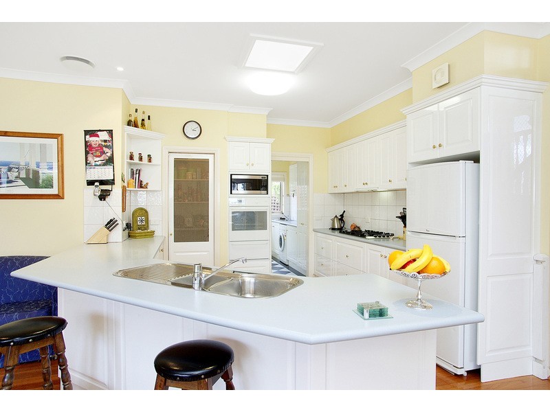 42 Grosvenor Drive, Wandana Heights VIC 3216