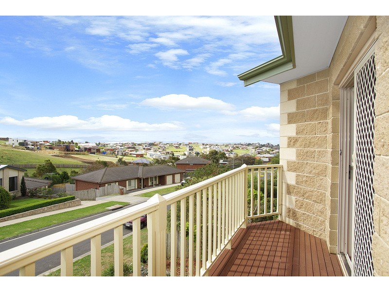 42 Grosvenor Drive, Wandana Heights VIC 3216