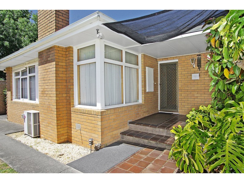 2 Kennedy Grove, Highton VIC 3216