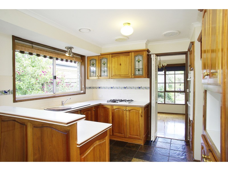 18 Oberon Drive, Belmont VIC 3216