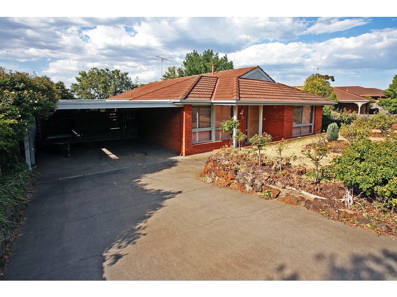 35 Birkenhead Drive, Grovedale VIC 3216