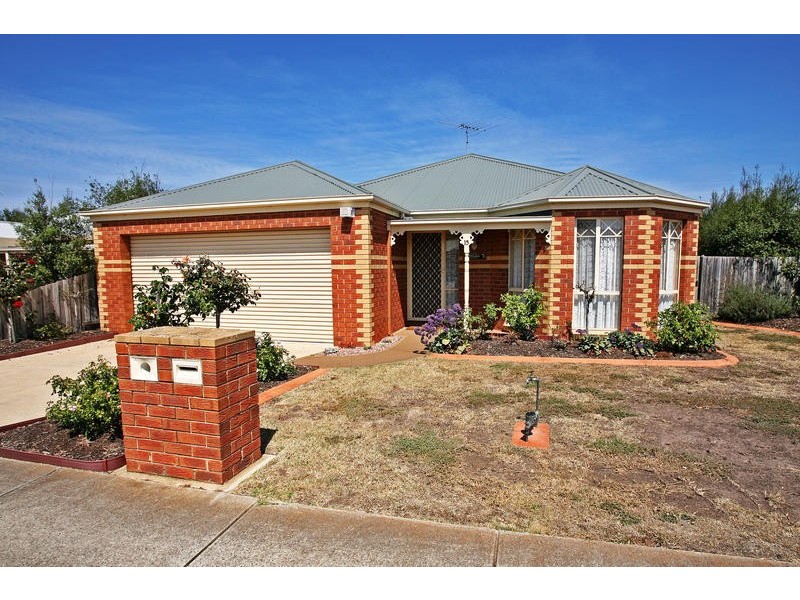 15 Falkirk Place, Leopold VIC 3224