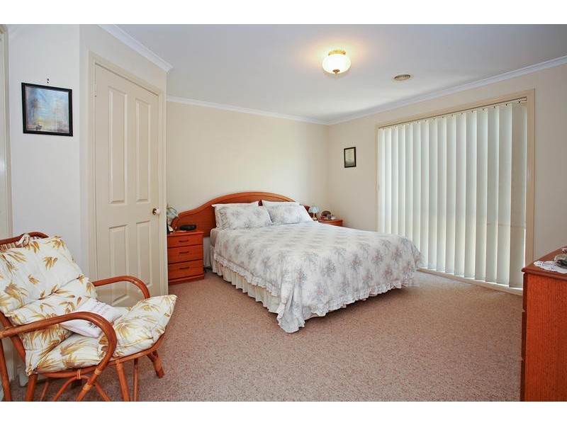 15 Falkirk Place, Leopold VIC 3224