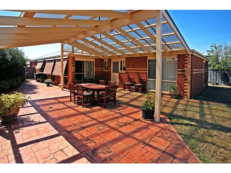 15 Falkirk Place, Leopold VIC 3224