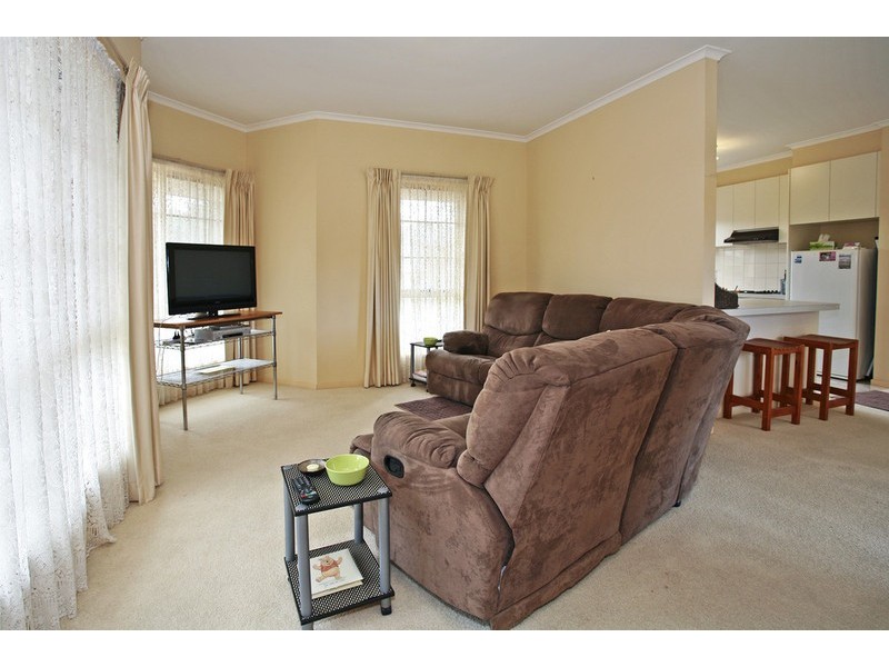 63 Glastonbury Drive, Highton VIC 3216